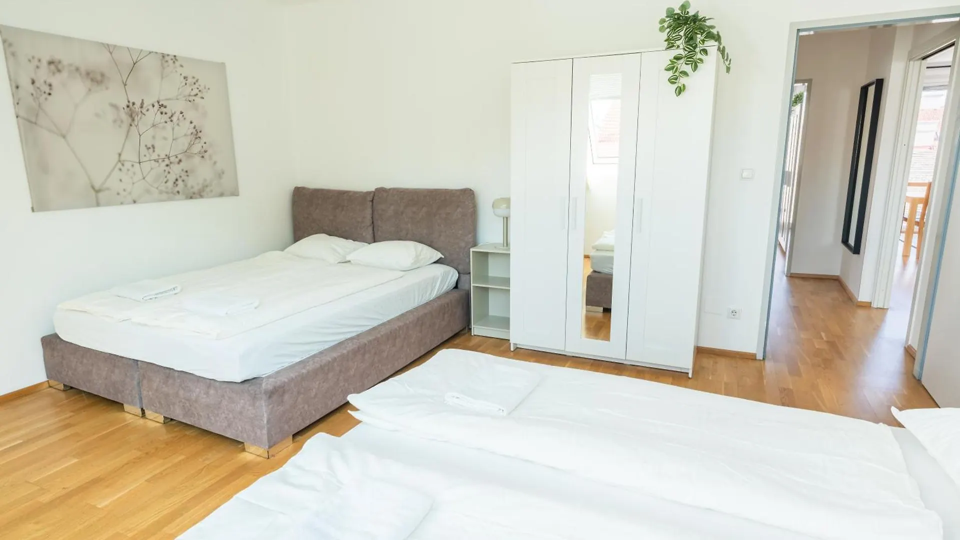 Luxury Penthouse With Rooftop Terrace Vienna 0*,