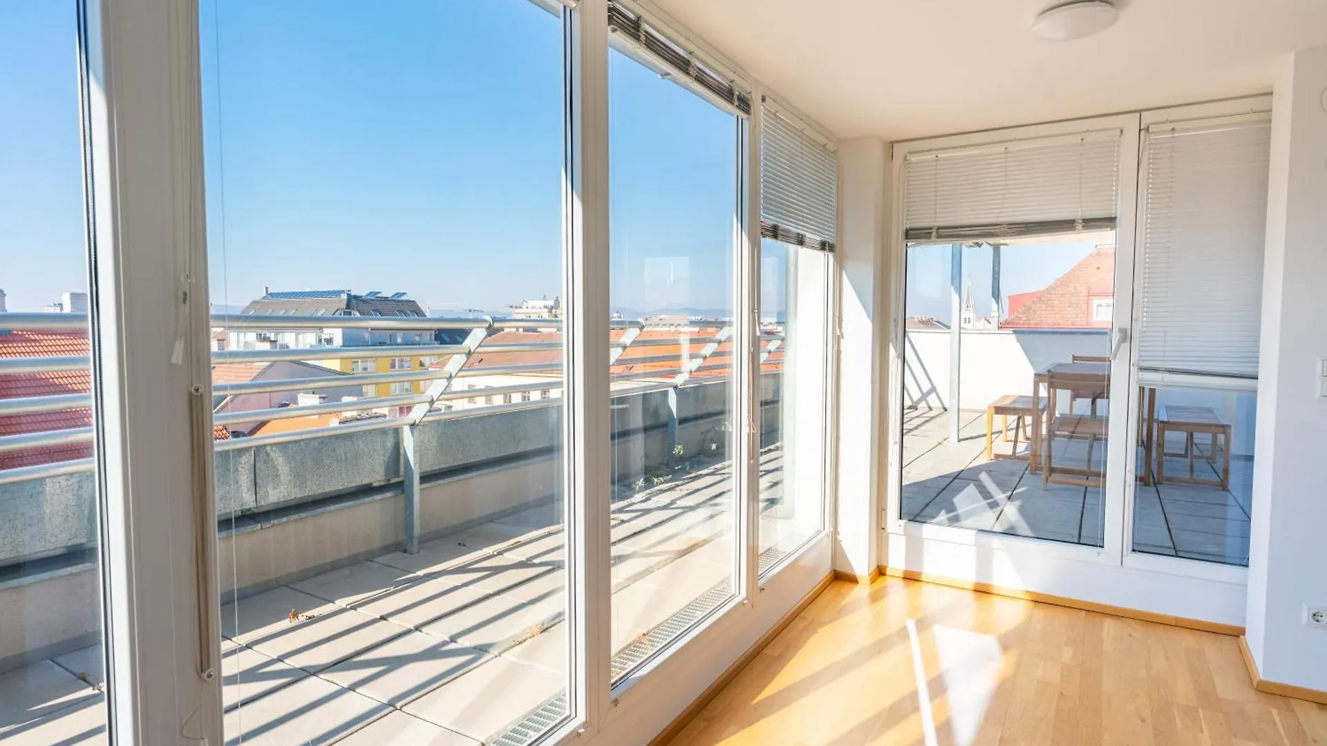 Luxury Penthouse With Rooftop Terrace Vienna