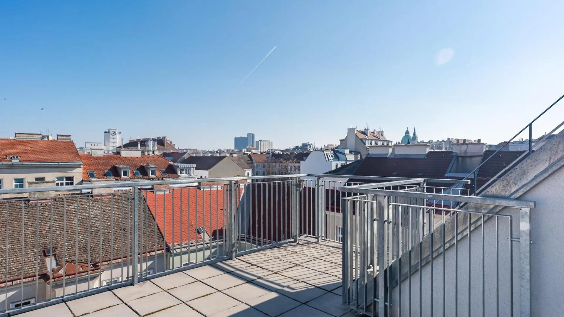 Luxury Penthouse With Rooftop Terrace Wien