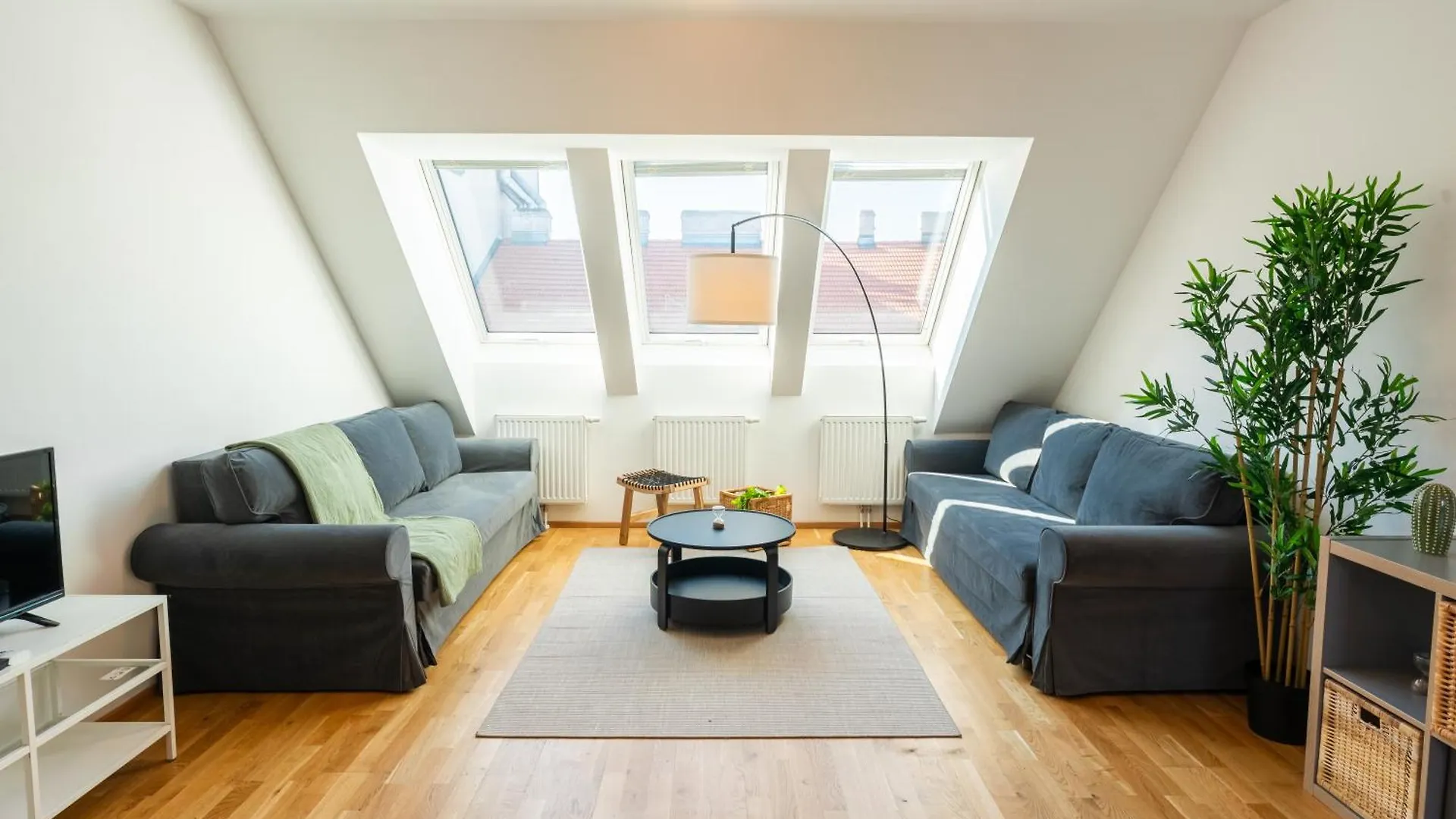 Lägenhet Luxury Penthouse With Rooftop Terrace Wien Österrike